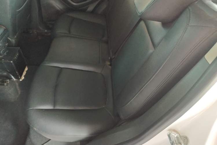Used Chevrolet Trax 2014 1.4T Manual Two-Wheel Drive Comfort Model Left Rear Seat