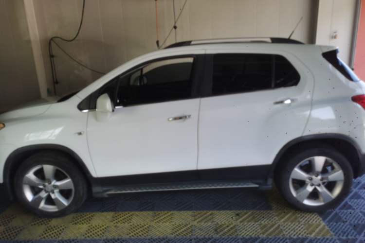 Used Chevrolet Trax 2014 1.4T Automatic All-Wheel Drive Flagship Version Left Side