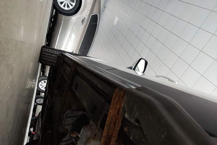 Used Chevrolet Trax 2014 1.4T Automatic Two-Wheel Drive Comfort Version Left Side Sill