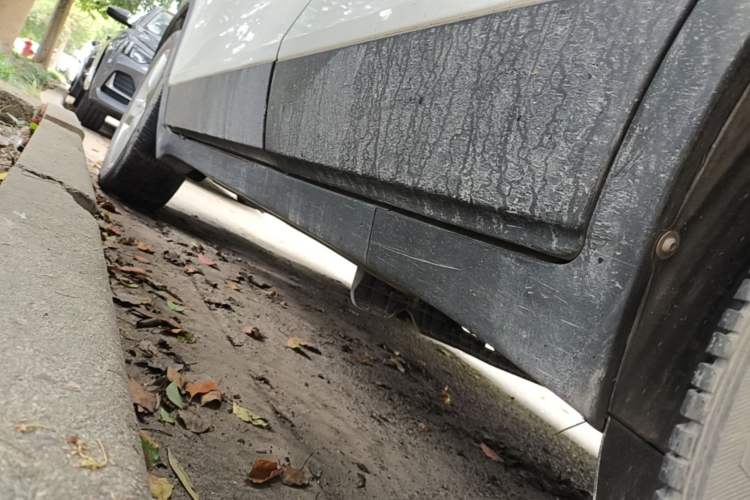 Used Chevrolet Trax 2014 1.4T Automatic Two-Wheel Drive Luxury Model Left Side Sill