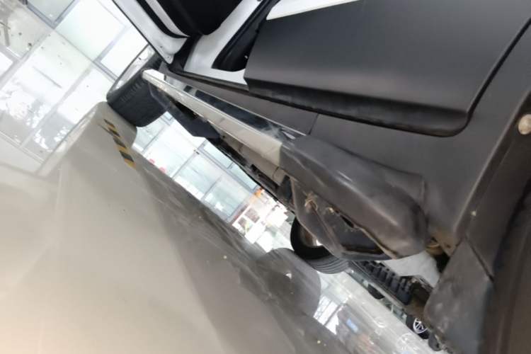 Used Chevrolet Trax 2014 1.4T Automatic Two-Wheel Drive Luxury Model Left Side Sill