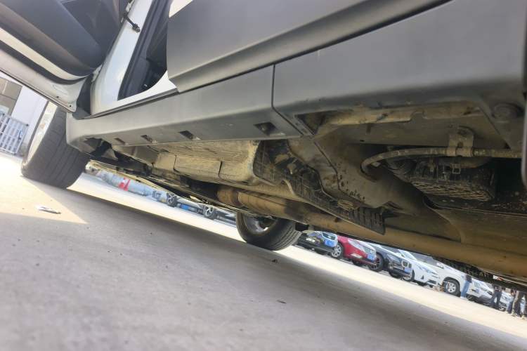 Used Chevrolet Trax 2014 1.4T Automatic Two-Wheel Drive Luxury Model Left Side Sill