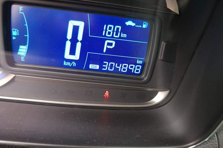 Used Chevrolet Trax 2014 1.4T Automatic Two-Wheel Drive Comfort Version Odometer Close Up