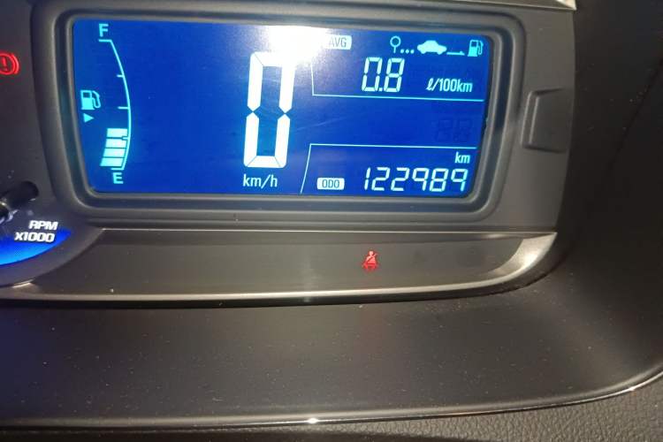Used Chevrolet Trax 2014 1.4T Manual Two-Wheel Drive Comfort Model Odometer Close Up