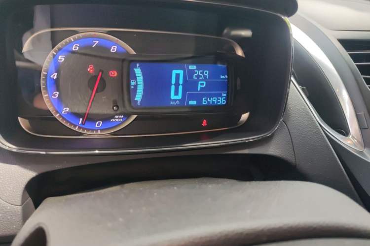 Used Chevrolet Trax 2014 1.4T Automatic All-Wheel Drive Flagship Version Odometer Close Up