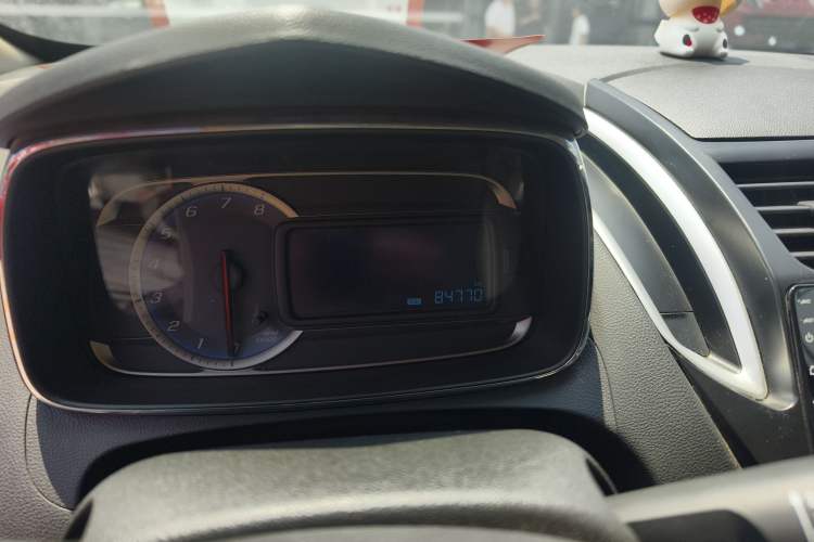 Used Chevrolet Trax 2014 1.4T Automatic Two-Wheel Drive Comfort Version Odometer Close Up