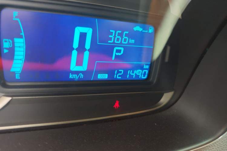 Used Chevrolet Trax 2014 1.4T Automatic Two-Wheel Drive Luxury Model Odometer Close Up