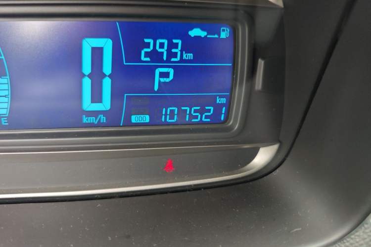 Used Chevrolet Trax 2014 1.4T Automatic Two-Wheel Drive Luxury Model Odometer Close Up