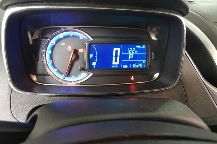 Used Chevrolet Trax 2014 1.4T Automatic Two-Wheel Drive Luxury Model Odometer Close Up