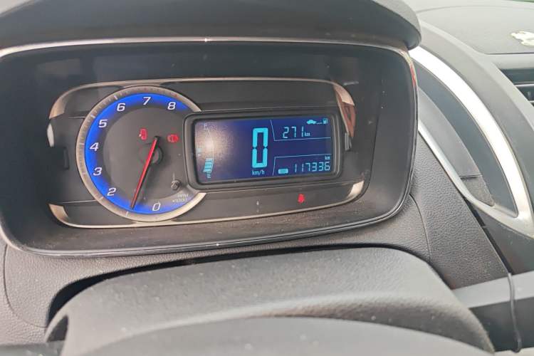 Used Chevrolet Trax 2014 1.4T Manual Two-Wheel Drive Comfort Model Odometer Close Up