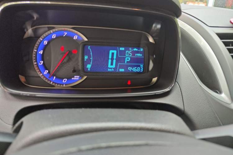 Used Chevrolet Trax 2014 1.4T Automatic Two-Wheel Drive Luxury Model Odometer Close Up