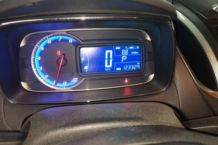 Used Chevrolet Trax 2014 1.4T Automatic Two-Wheel Drive Comfort Version Odometer Close Up