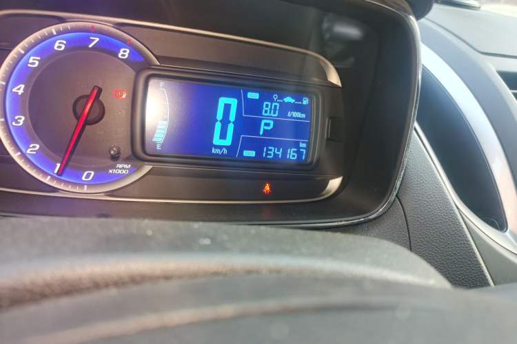 Used Chevrolet Trax 2014 1.4T Automatic Two-Wheel Drive Luxury Model Odometer Close Up