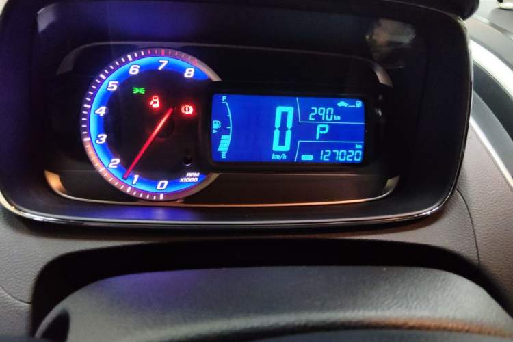 Used Chevrolet Trax 2014 1.4T Automatic Two-Wheel Drive Luxury Model Odometer Close Up