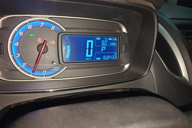 Used Chevrolet Trax 2014 1.4T Automatic Two-Wheel Drive Luxury Model Odometer Close Up