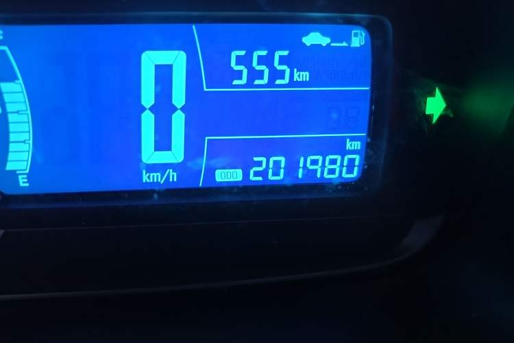 Used Chevrolet Trax 2014 1.4T Manual Two-Wheel Drive Comfort Model Odometer Close Up