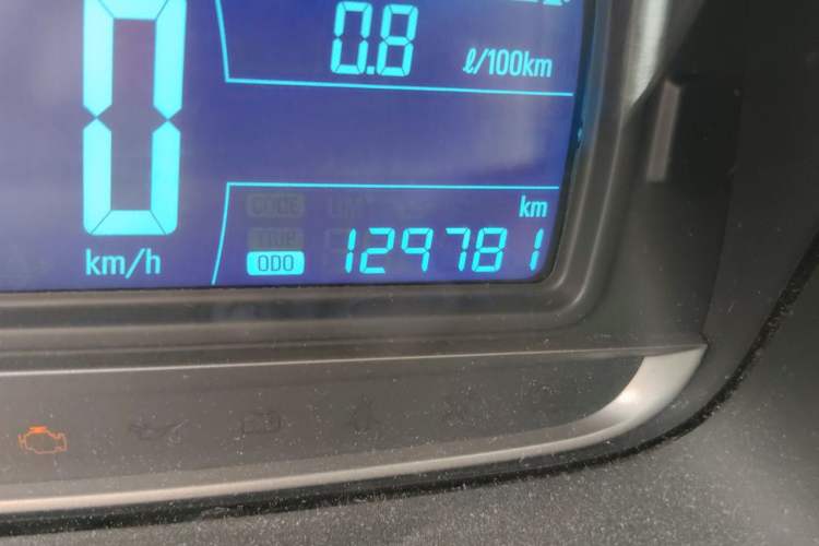 Used Chevrolet Trax 2014 1.4T Manual Two-Wheel Drive Comfort Model Odometer Close Up
