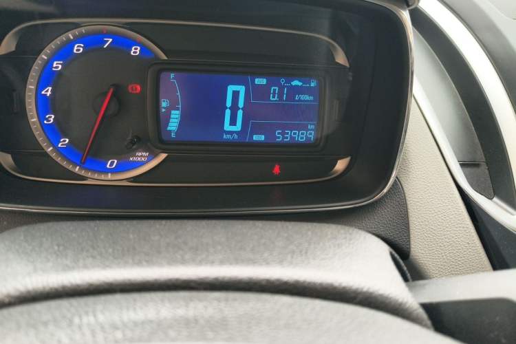 Used Chevrolet Trax 2014 1.4T Manual Two-Wheel Drive Comfort Model Odometer Close Up