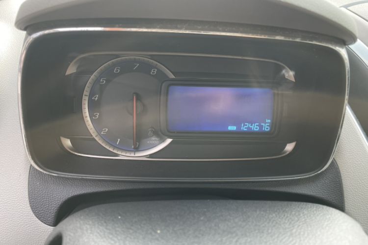 Used Chevrolet Trax 2014 1.4T Automatic All-Wheel Drive Flagship Version Odometer Close Up
