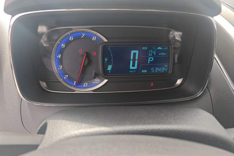 Used Chevrolet Trax 2014 1.4T Automatic Two-Wheel Drive Luxury Model Odometer Close Up