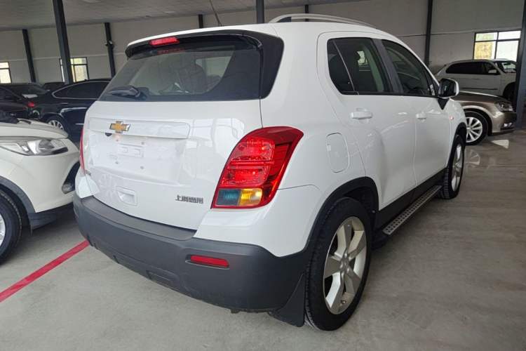 Used Chevrolet Trax 2014 1.4T Automatic Two-Wheel Drive Comfort Version Rear Right 45 Deg