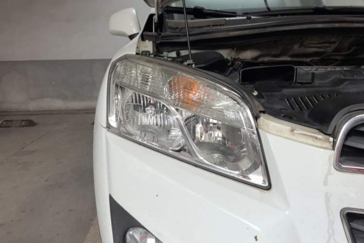 Used Chevrolet Trax 2014 1.4T Automatic Two-Wheel Drive Comfort Version Right Front Headlight