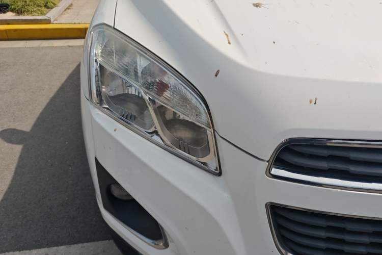 Used Chevrolet Trax 2014 1.4T Automatic Two-Wheel Drive Comfort Version Right Front Headlight
