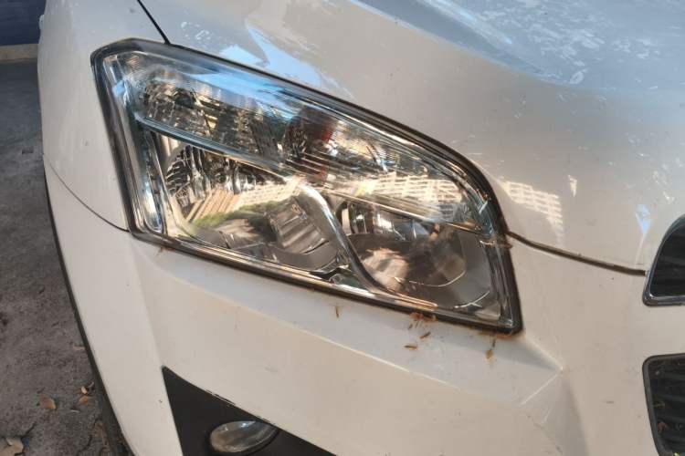 Used Chevrolet Trax 2014 1.4T Automatic Two-Wheel Drive Luxury Model Right Front Headlight