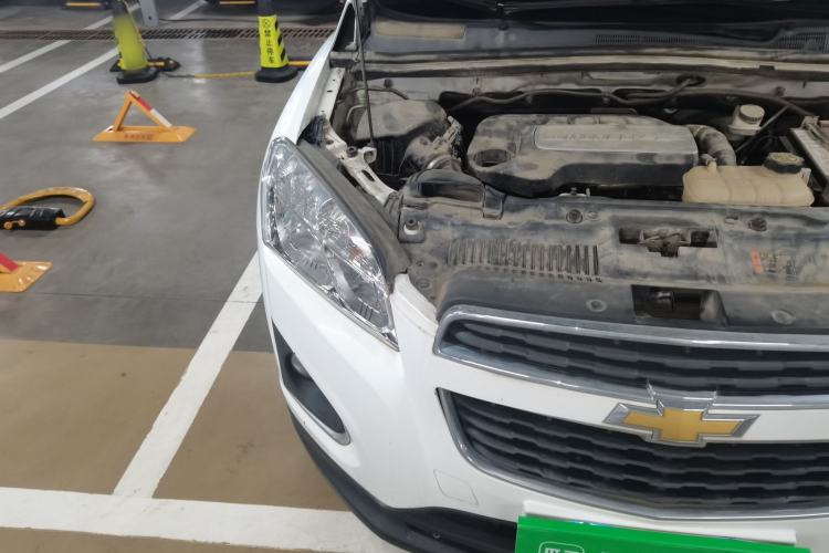 Used Chevrolet Trax 2014 1.4T Automatic Two-Wheel Drive Comfort Version Right Front Headlight