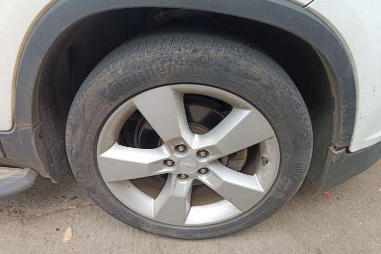 Used Chevrolet Trax 2014 1.4T Automatic Two-Wheel Drive Comfort Version Right Front Wheel Hub