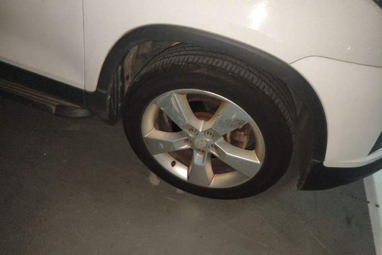 Used Chevrolet Trax 2014 1.4T Automatic Two-Wheel Drive Comfort Version Right Front Wheel Hub