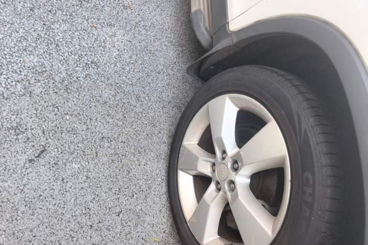 Used Chevrolet Trax 2014 1.4T Automatic All-Wheel Drive Flagship Version Right Front Wheel Hub