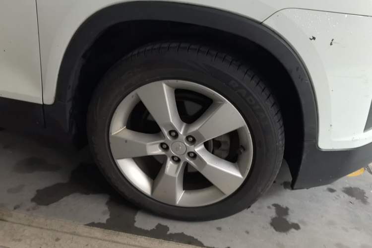 Used Chevrolet Trax 2014 1.4T Automatic Two-Wheel Drive Comfort Version Right Front Wheel Hub