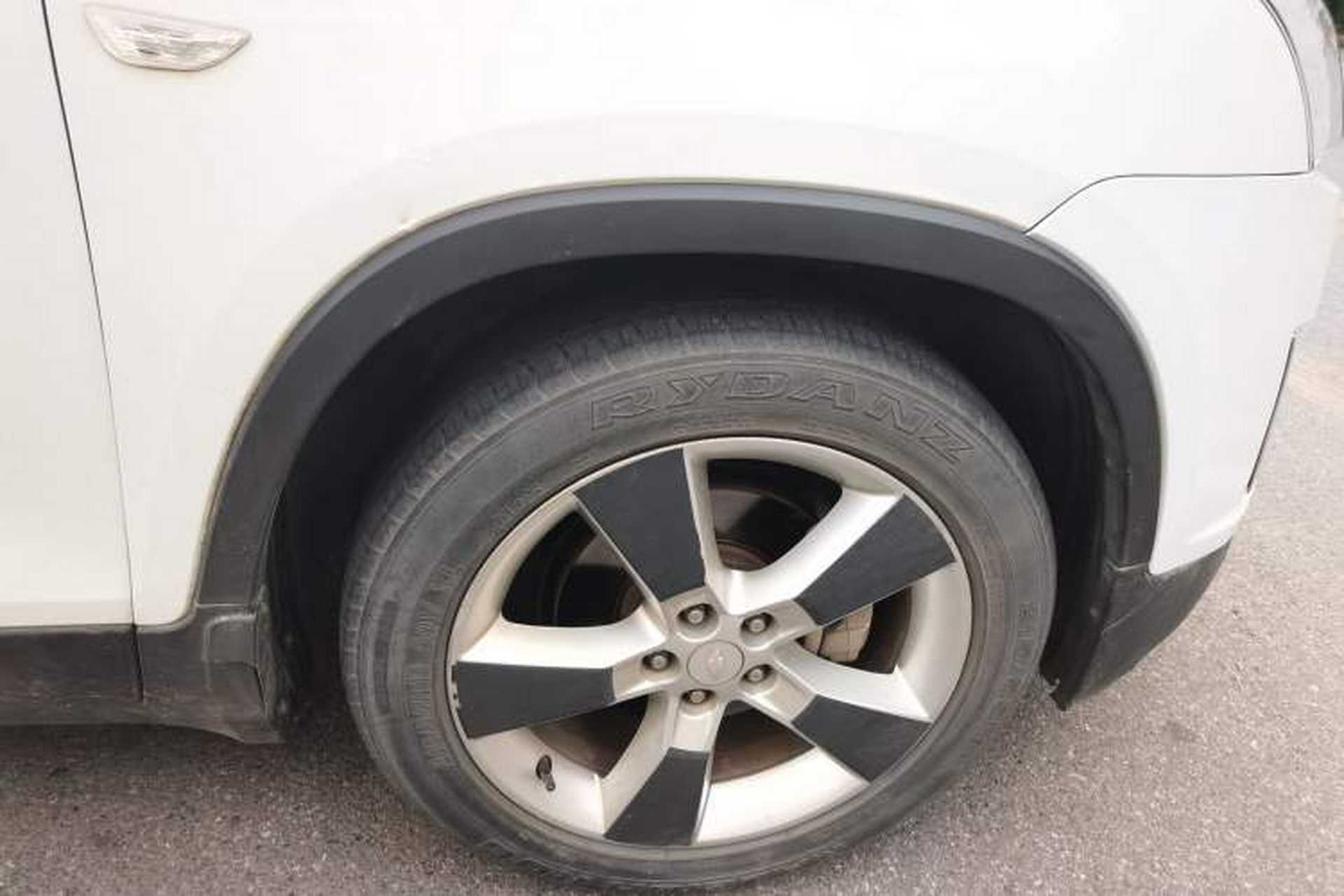 Used Chevrolet Trax 2014 1.4T Manual Two-Wheel Drive Comfort Model Right Front Wheel Hub