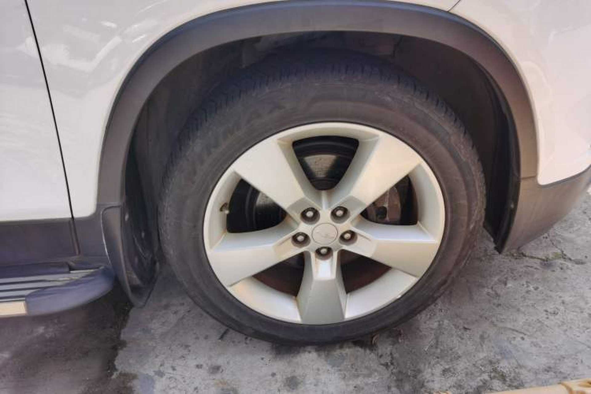 Used Chevrolet Trax 2014 1.4T Automatic Two-Wheel Drive Comfort Version Right Front Wheel Hub