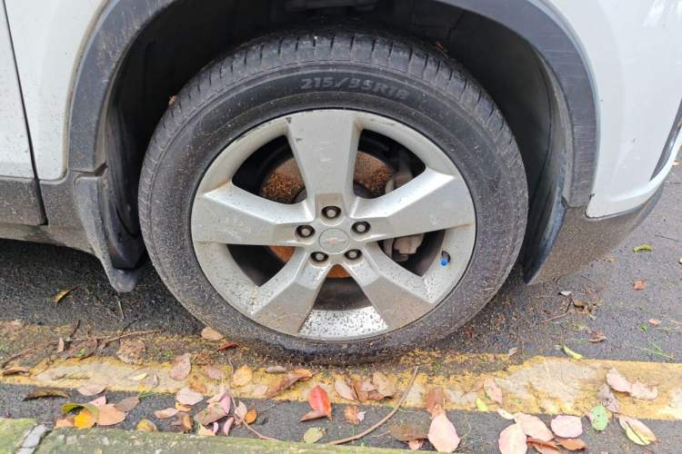 Used Chevrolet Trax 2014 1.4T Automatic Two-Wheel Drive Comfort Version Right Front Wheel Hub