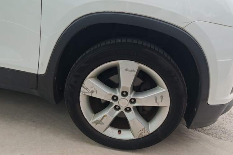 Used Chevrolet Trax 2014 1.4T Automatic Two-Wheel Drive Comfort Version Right Front Wheel Hub