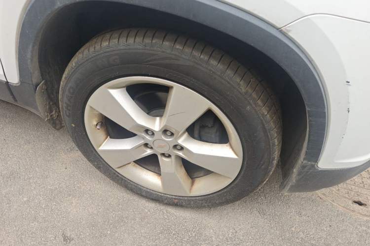 Used Chevrolet Trax 2014 1.4T Manual Two-Wheel Drive Comfort Model Right Front Wheel Hub
