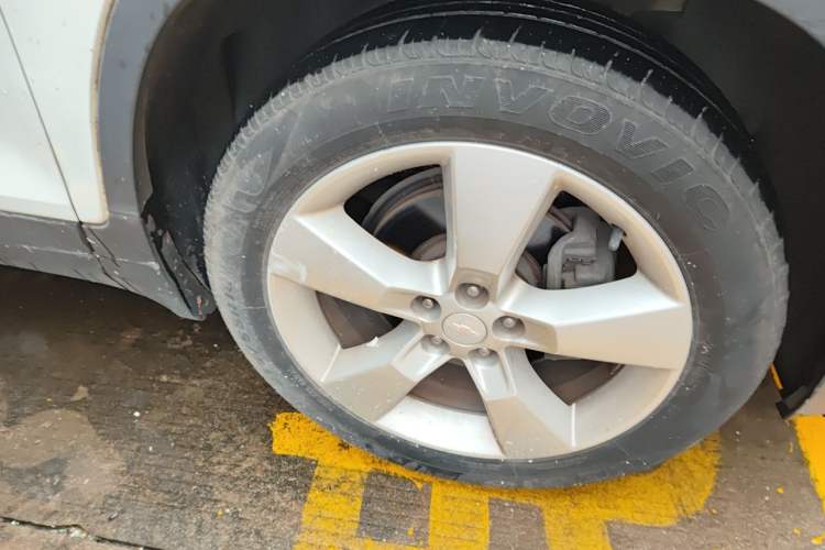 Used Chevrolet Trax 2014 1.4T Automatic Two-Wheel Drive Comfort Version Right Front Wheel Hub