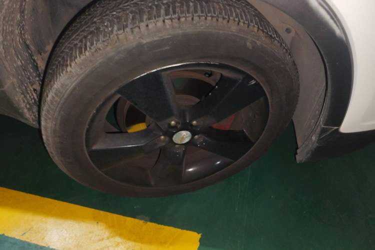 Used Chevrolet Trax 2014 1.4T Automatic Two-Wheel Drive Comfort Version Right Front Wheel Hub