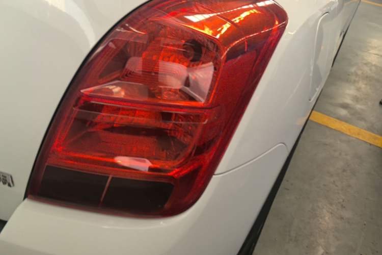 Used Chevrolet Trax 2014 1.4T Automatic Two-Wheel Drive Comfort Version Right Rear Taillight