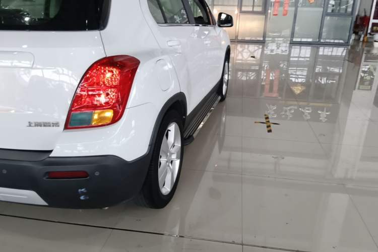 Used Chevrolet Trax 2014 1.4T Automatic Two-Wheel Drive Luxury Model Right Rear Taillight
