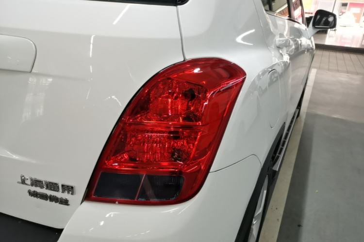 Used Chevrolet Trax 2014 1.4T Automatic Two-Wheel Drive Luxury Model Right Rear Taillight