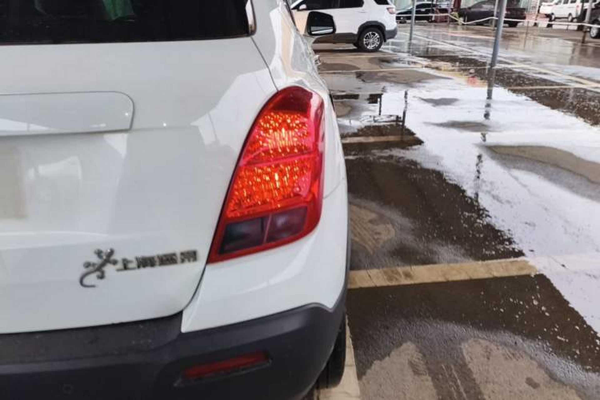 Used Chevrolet Trax 2014 1.4T Automatic Two-Wheel Drive Luxury Model Right Rear Taillight