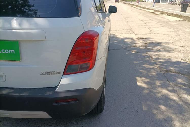 Used Chevrolet Trax 2014 1.4T Automatic Two-Wheel Drive Luxury Model Right Rear Taillight