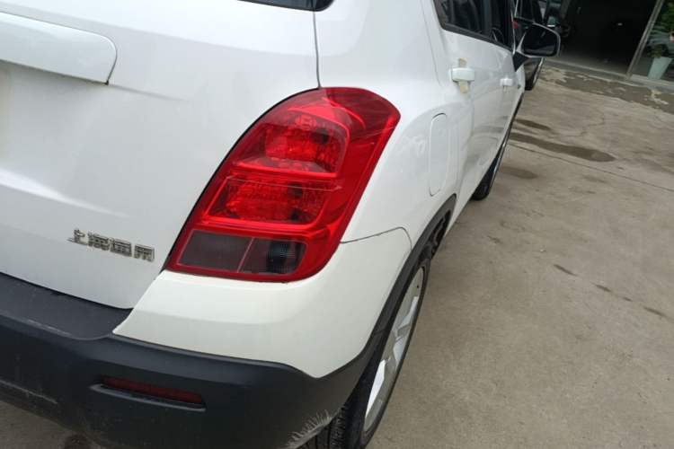 Used Chevrolet Trax 2014 1.4T Manual Two-Wheel Drive Comfort Model Right Rear Taillight