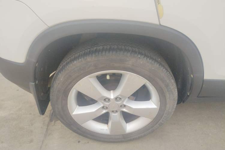 Used Chevrolet Trax 2014 1.4T Automatic All-Wheel Drive Flagship Version Right Rear Wheel Hub