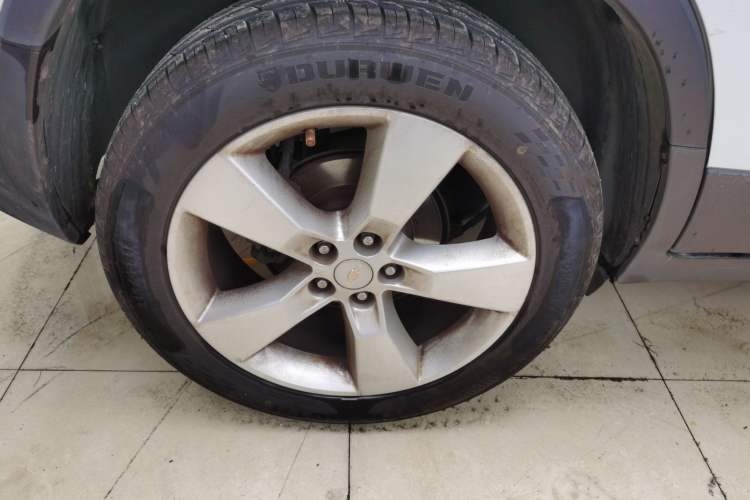 Used Chevrolet Trax 2014 1.4T Manual Two-Wheel Drive Comfort Model Right Rear Wheel Hub