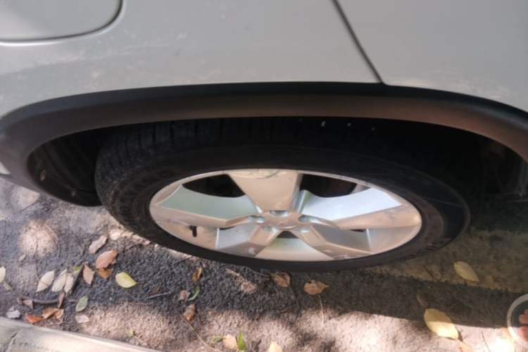Used Chevrolet Trax 2014 1.4T Automatic Two-Wheel Drive Comfort Version Right Rear Wheel Hub