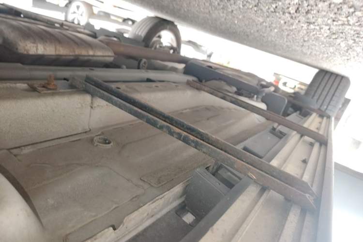 Used Chevrolet Trax 2014 1.4T Automatic Two-Wheel Drive Comfort Version Right Side Sill